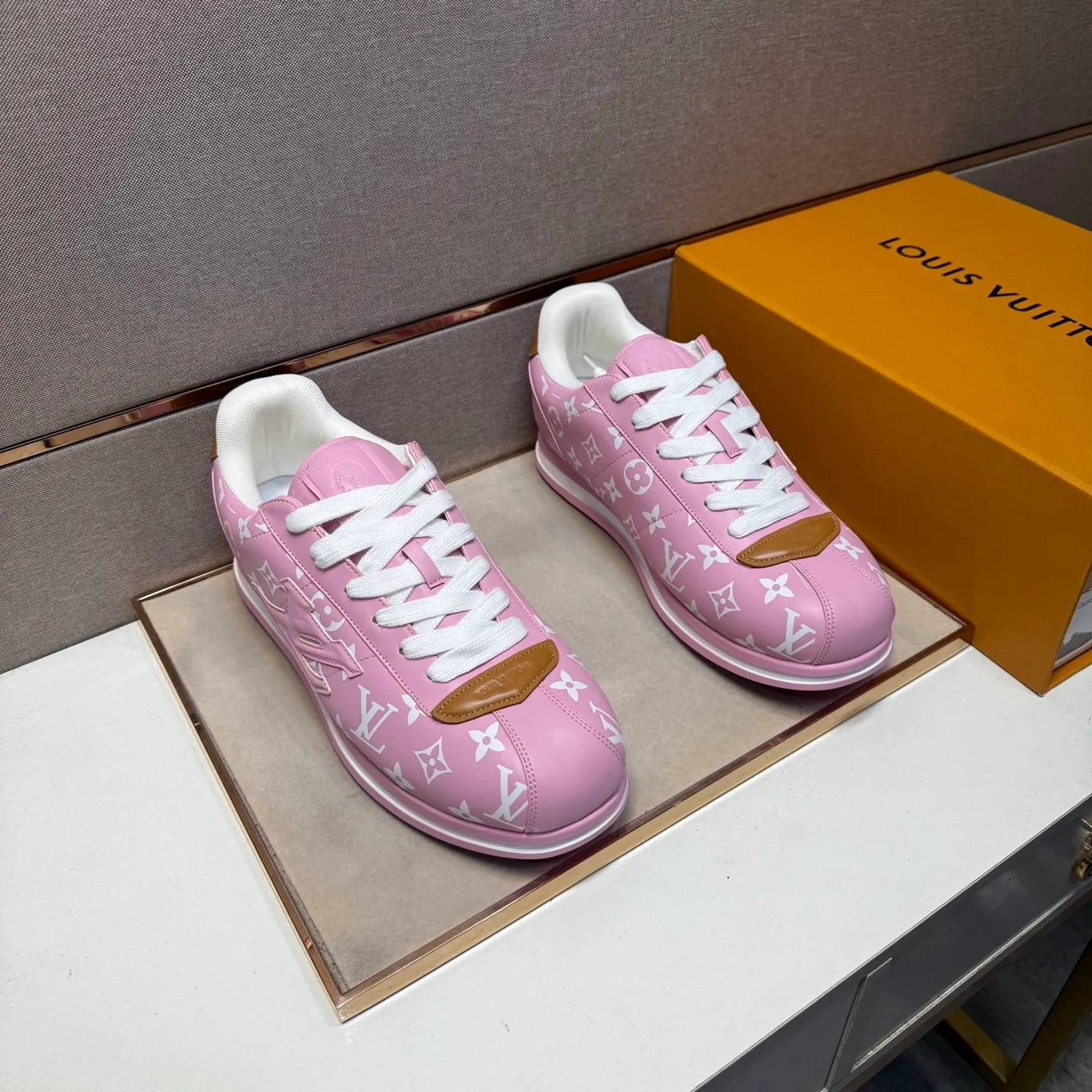 Men's men's shoes 💰pp560 [LV～] Men's casual shoes 2025z cabinet sales simultaneously 🔶Size: 38-44 #️⃣ 🔷4 colors🔜The upper is made of multi-material splicing➕Mesh lining, comfortable and breathable, sole: original comfortable and wear-resistant outsole, ⚠️real thing📱photographed🎬real thing is better📢📢📢
